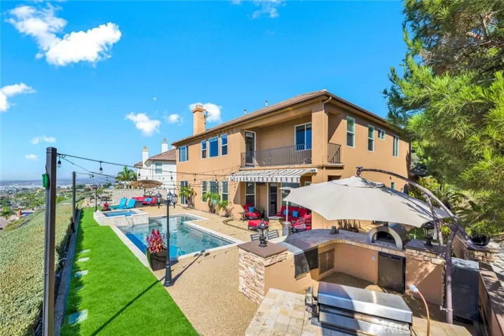 2710 E Vista Ridge, Orange, California 92867