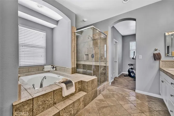 2710 E Vista Ridge, Orange, California 92867
