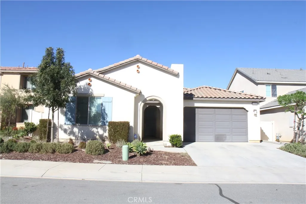 5751 Falcon Way, Banning, California 92220 home-pic-1