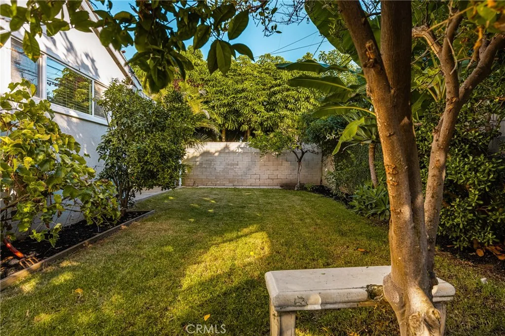 906 E Buffalo, Santa Ana, California 92706 home-pic-28