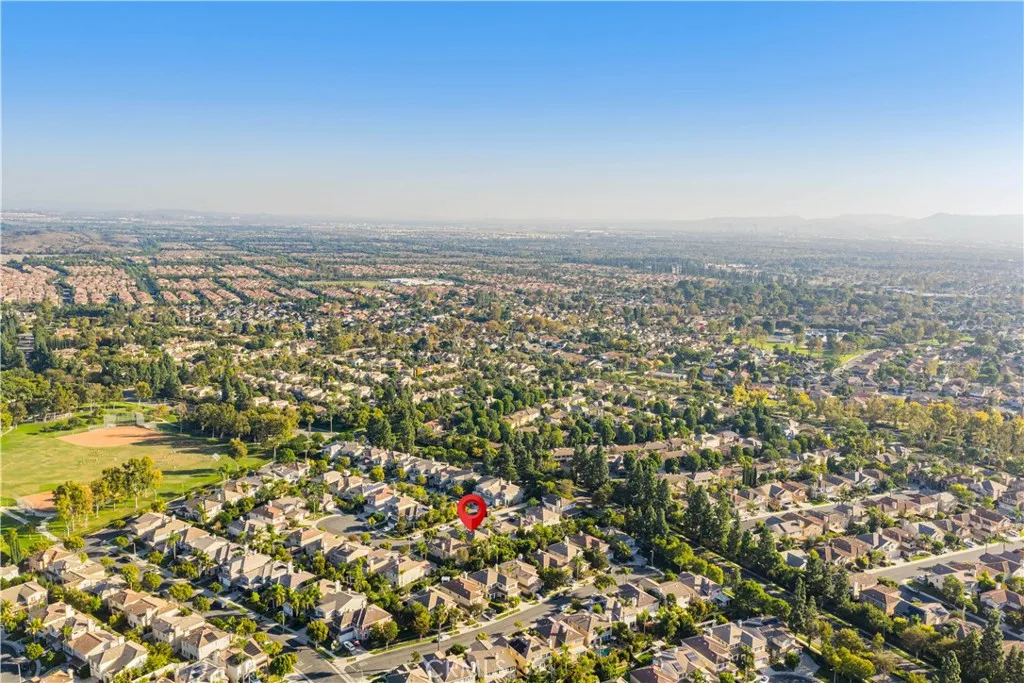 32 Silveroak, Irvine, California 92620 home-pic-2