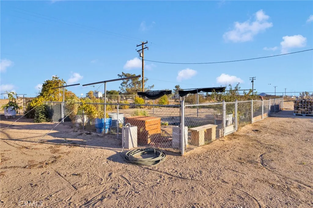 32461 Prairie, Barstow, California 92311 home-pic-35