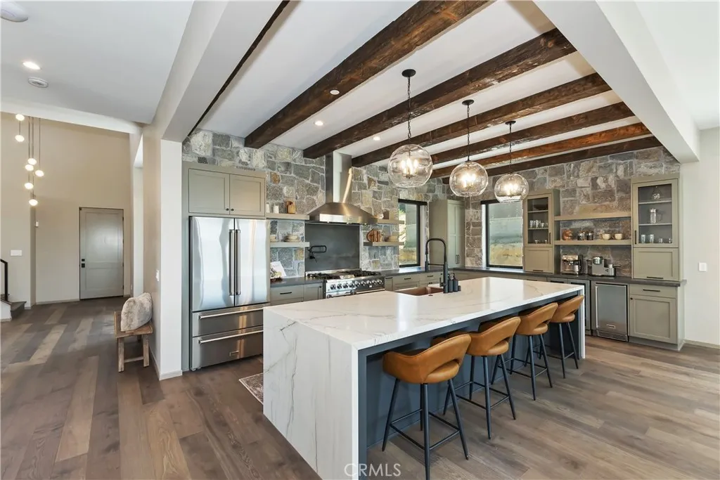 176 Mill Pond, Lake Arrowhead, California 92352 home-pic-19