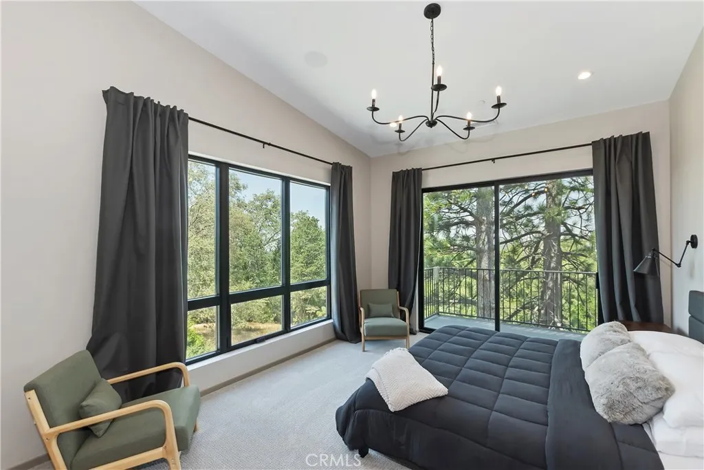 176 Mill Pond, Lake Arrowhead, California 92352 home-pic-27