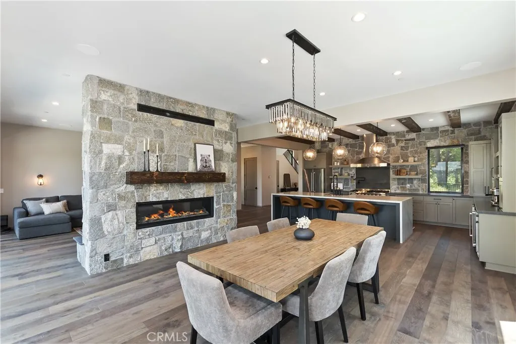 176 Mill Pond, Lake Arrowhead, California 92352 home-pic-16