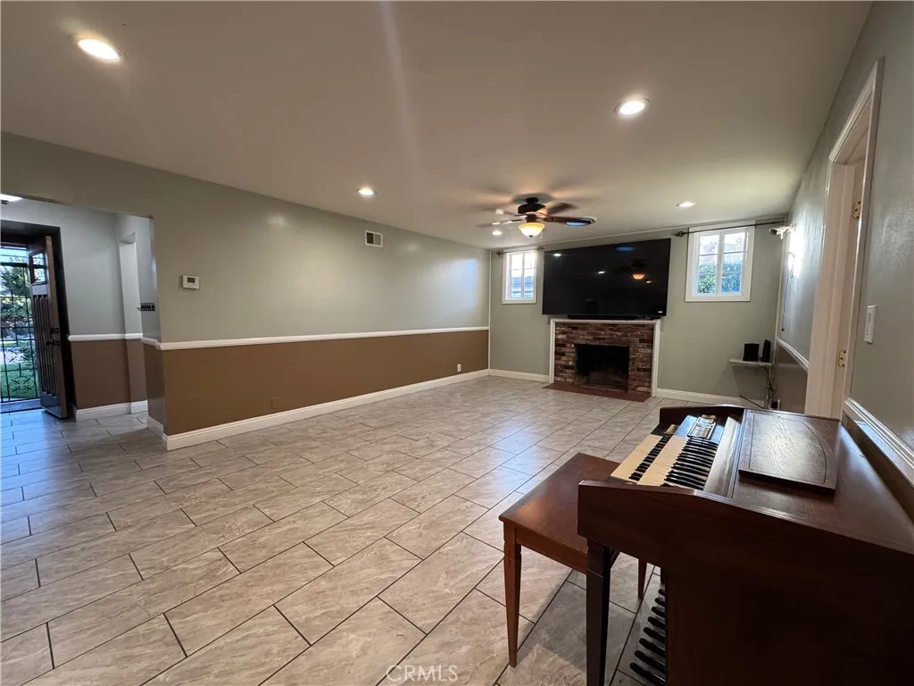 1821 E Eckerman, West Covina, California 91791 home-pic-19