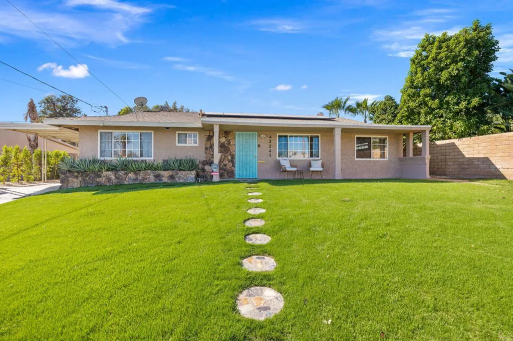 42245 Kansas Street, Palm Desert, California 92211 home-pic-2