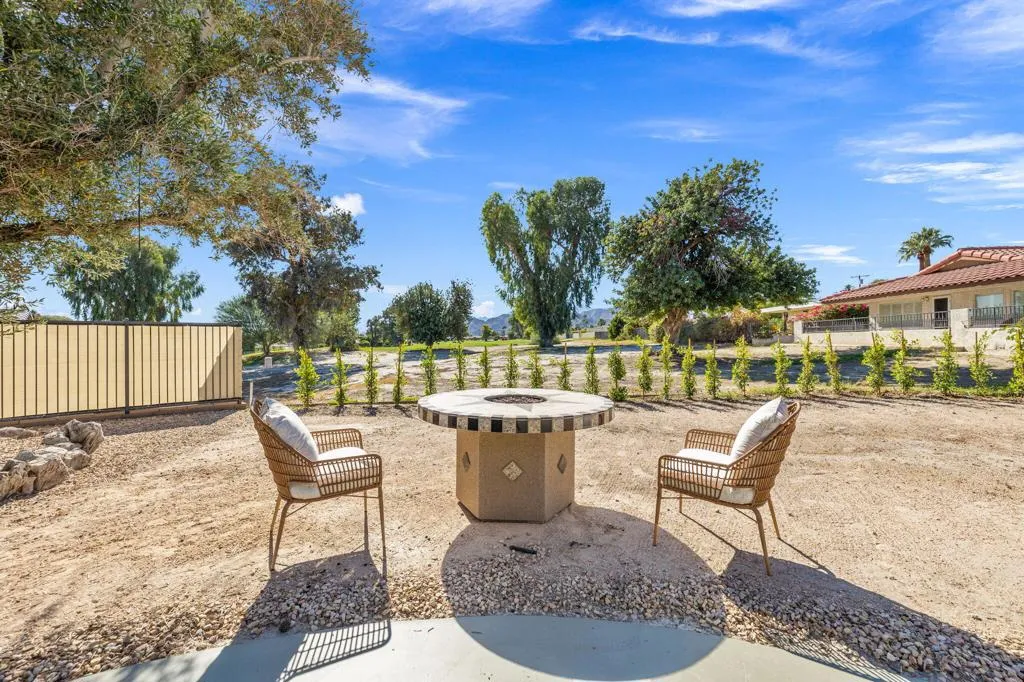 42245 Kansas Street, Palm Desert, California 92211 home-pic-37