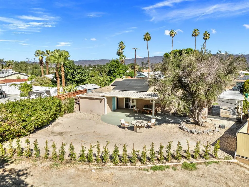 42245 Kansas Street, Palm Desert, California 92211 home-pic-9