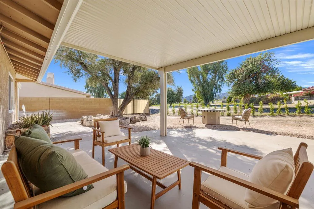 42245 Kansas Street, Palm Desert, California 92211 home-pic-48