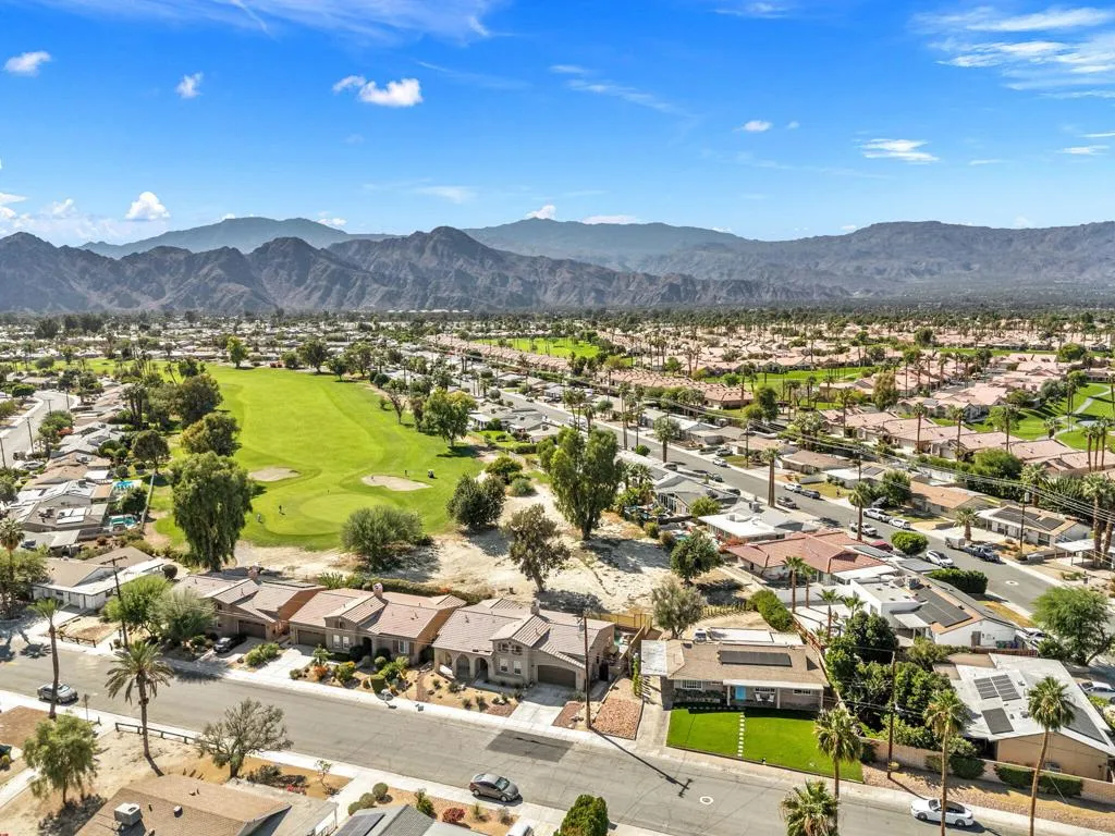42245 Kansas Street, Palm Desert, California 92211 home-pic-7