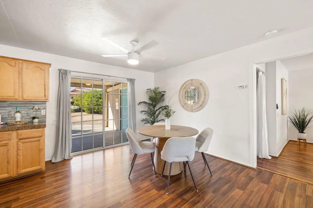 42245 Kansas Street, Palm Desert, California 92211 home-pic-23