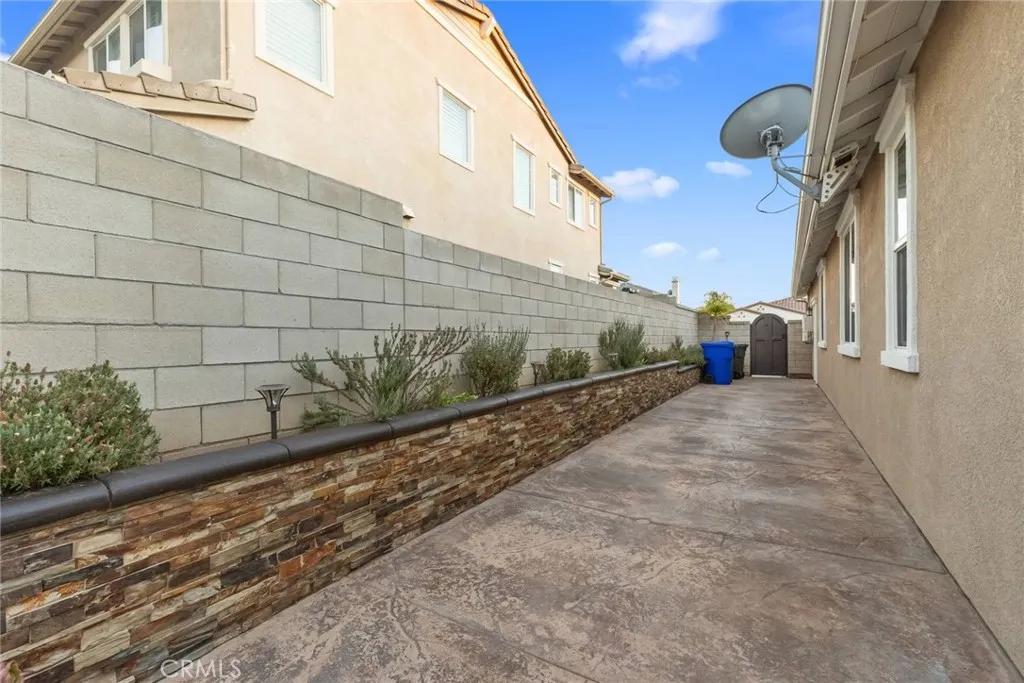 29062 Davis Lane, Highland, California 92346 home-pic-34