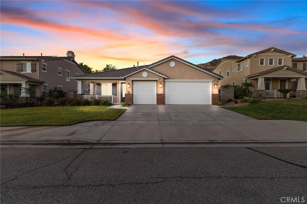 29062 Davis Lane, Highland, California 92346 home-pic-1