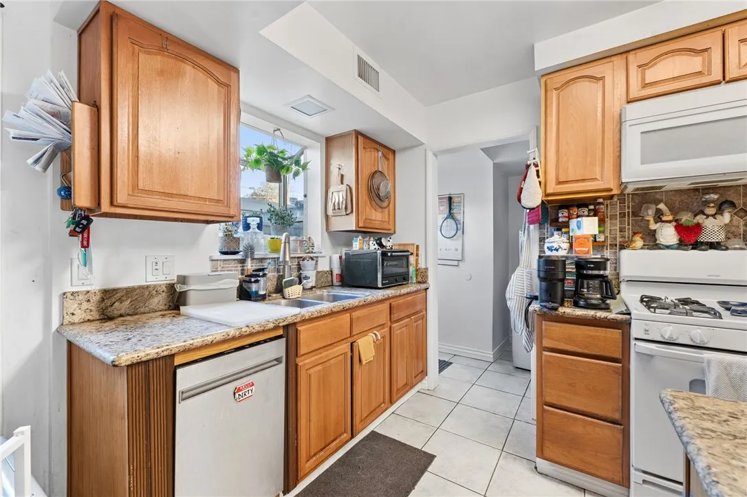 1800 W Gramercy 33, Anaheim, California 92801 home-pic-9