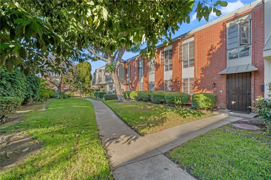 1800 W Gramercy 33, Anaheim, California 92801 home-pic-1