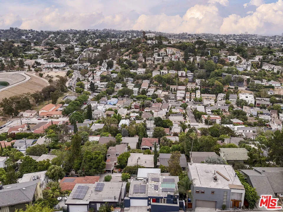 1814 Webster Avenue, Los Angeles, California 90026 home-pic-61