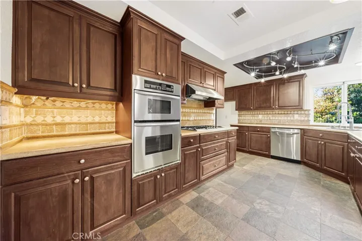 4800 Via Del Agua, Yorba Linda, California 92887