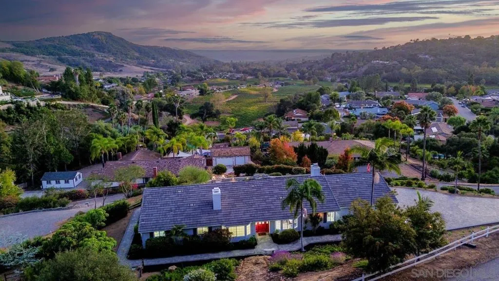 3649 Laketree, Fallbrook, California 92028 home-pic-0