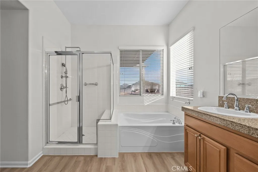 101 Via De La Valle, Lake Elsinore, California 92532 home-pic-27