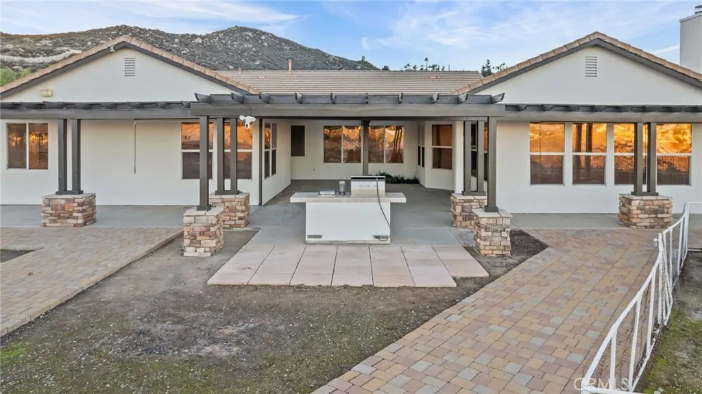 101 Via De La Valle, Lake Elsinore, California 92532 home-pic-47