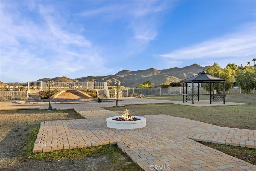 101 Via De La Valle, Lake Elsinore, California 92532 home-pic-40