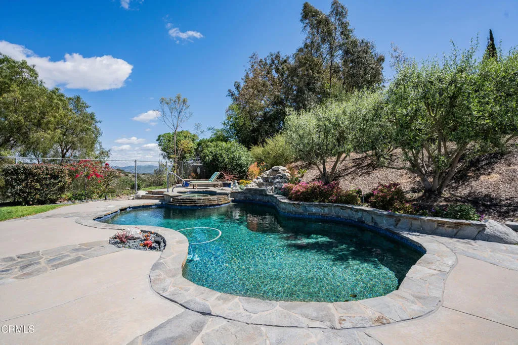 6065 Cielo Vista Court, Camarillo, California 93012 home-pic-45