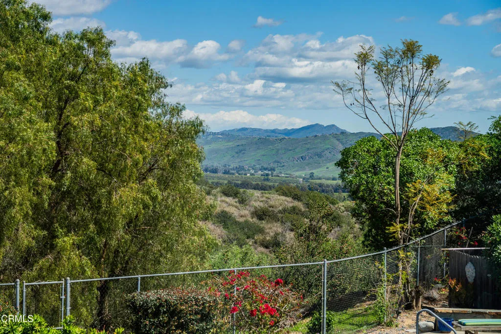 6065 Cielo Vista Court, Camarillo, California 93012 home-pic-39