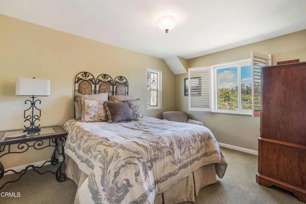 6065 Cielo Vista Court, Camarillo, California 93012 home-pic-35