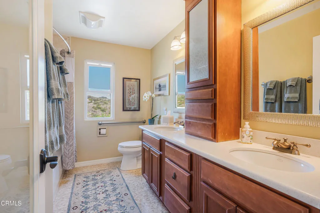 6065 Cielo Vista Court, Camarillo, California 93012 home-pic-38