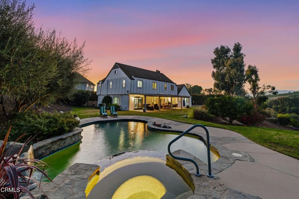 6065 Cielo Vista Court, Camarillo, California 93012 home-pic-5