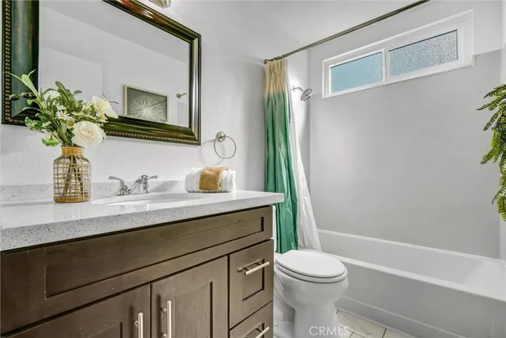 2000 Camino Centroloma, Fullerton, California 92833