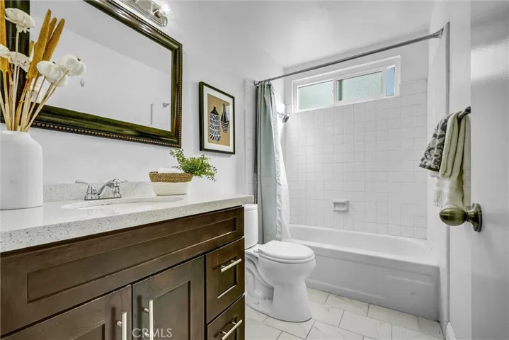 2000 Camino Centroloma, Fullerton, California 92833