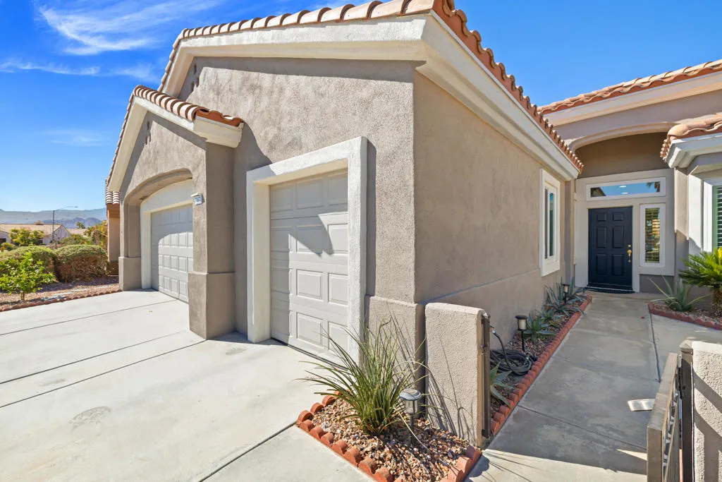 37677 Mojave Sage Street, Palm Desert, California 92211 home-pic-2