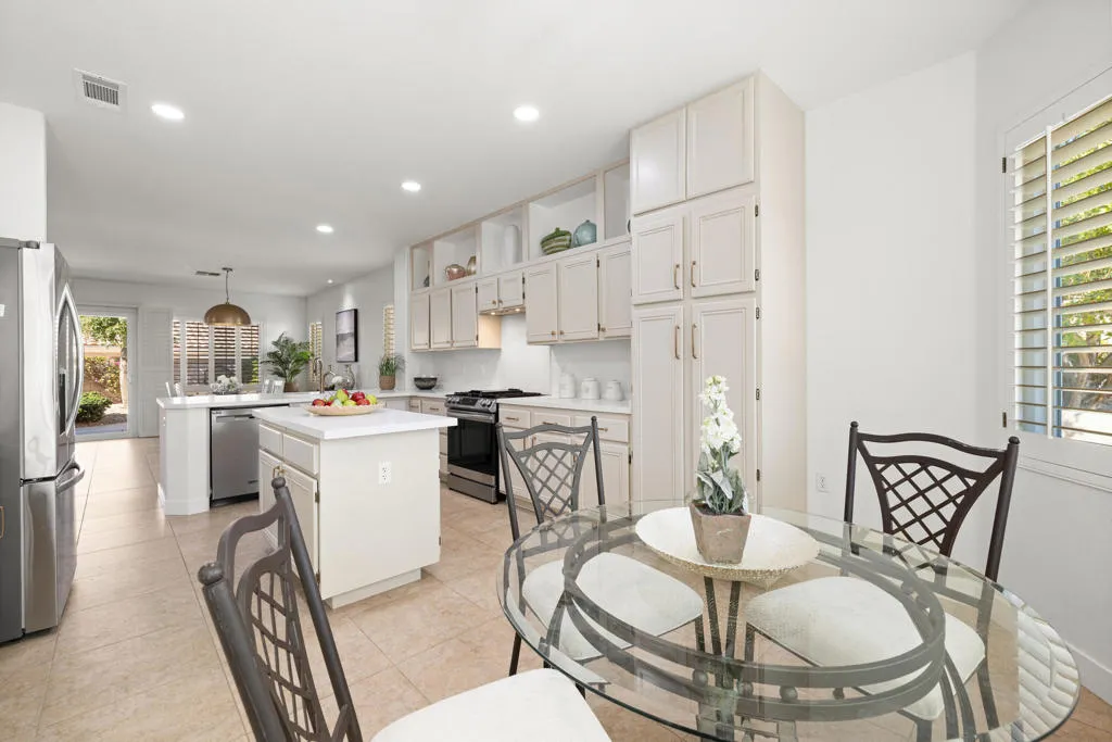 37677 Mojave Sage Street, Palm Desert, California 92211 home-pic-17