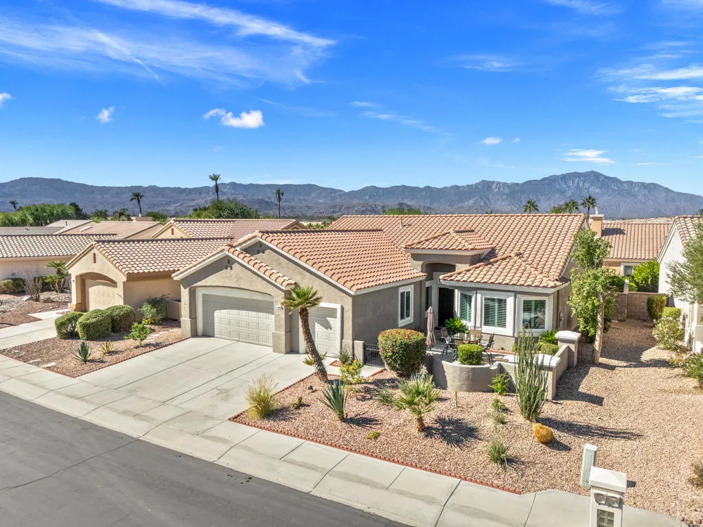 37677 Mojave Sage Street, Palm Desert, California 92211 home-pic-1