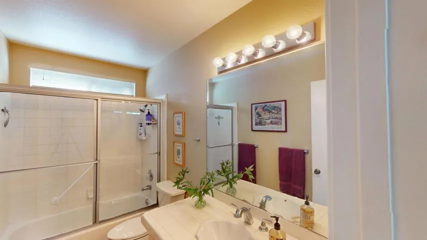 72350-Rim-Dr-Second Bathroom