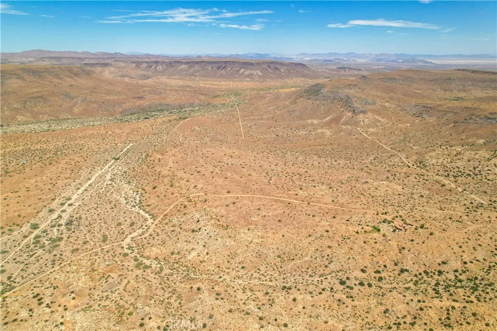 55290 Flying Tigers Road, Pioneertown, California 92268 home-pic-34