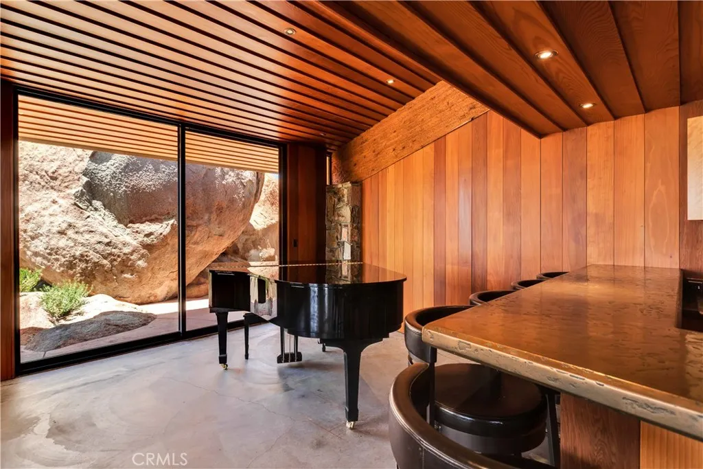 55290 Flying Tigers Road, Pioneertown, California 92268 home-pic-64