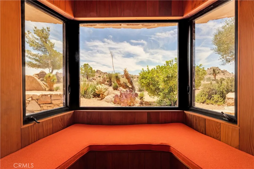 55290 Flying Tigers Road, Pioneertown, California 92268 home-pic-53