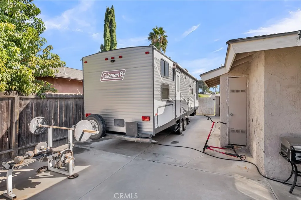 4088 Cedar Avenue, Norco, California 92860 home-pic-26