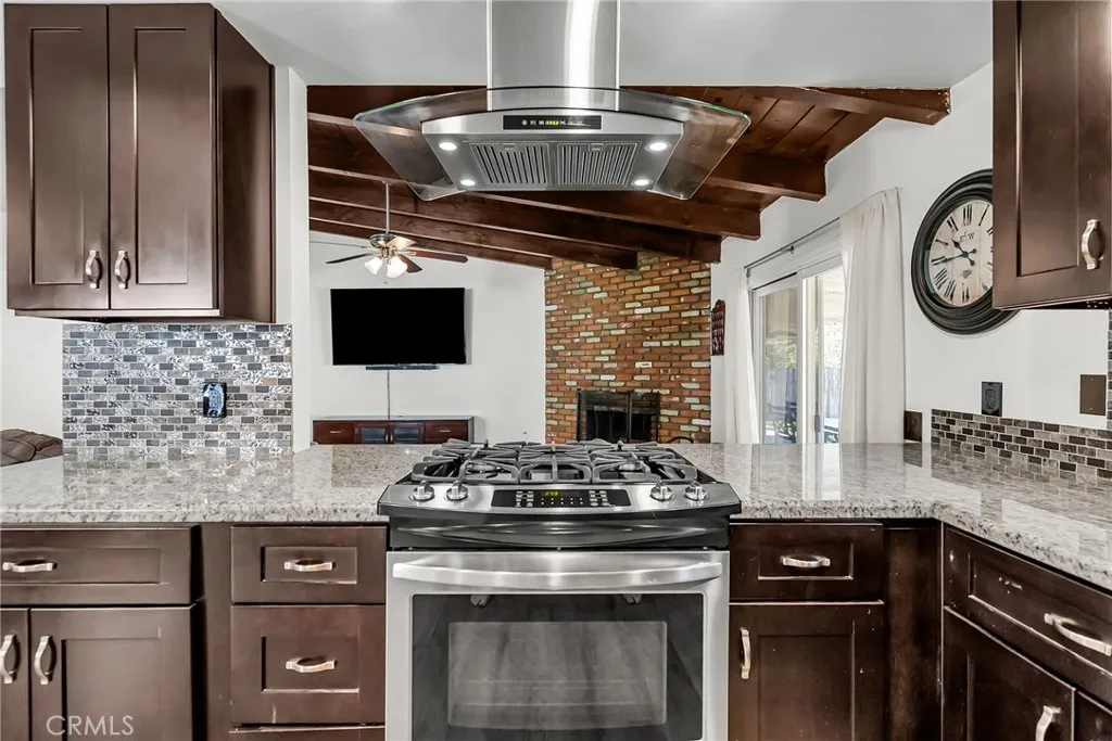 4088 Cedar Avenue, Norco, California 92860 home-pic-15
