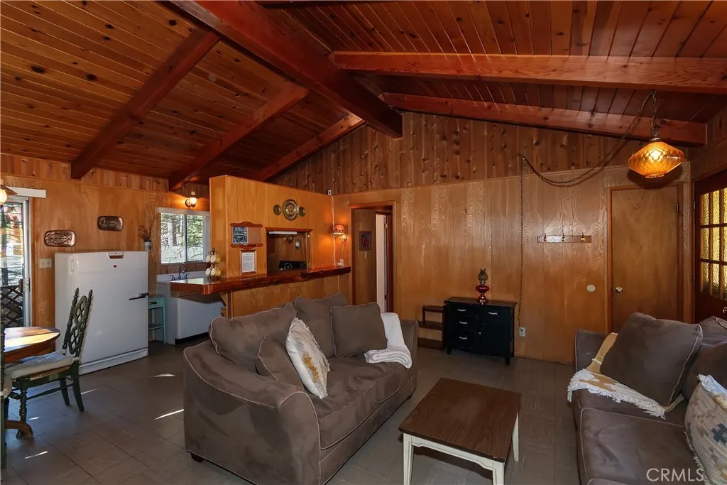 33401 Wild Rose, Green Valley Lake, California 92341 home-pic-6