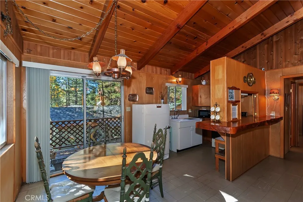 33401 Wild Rose, Green Valley Lake, California 92341 home-pic-8