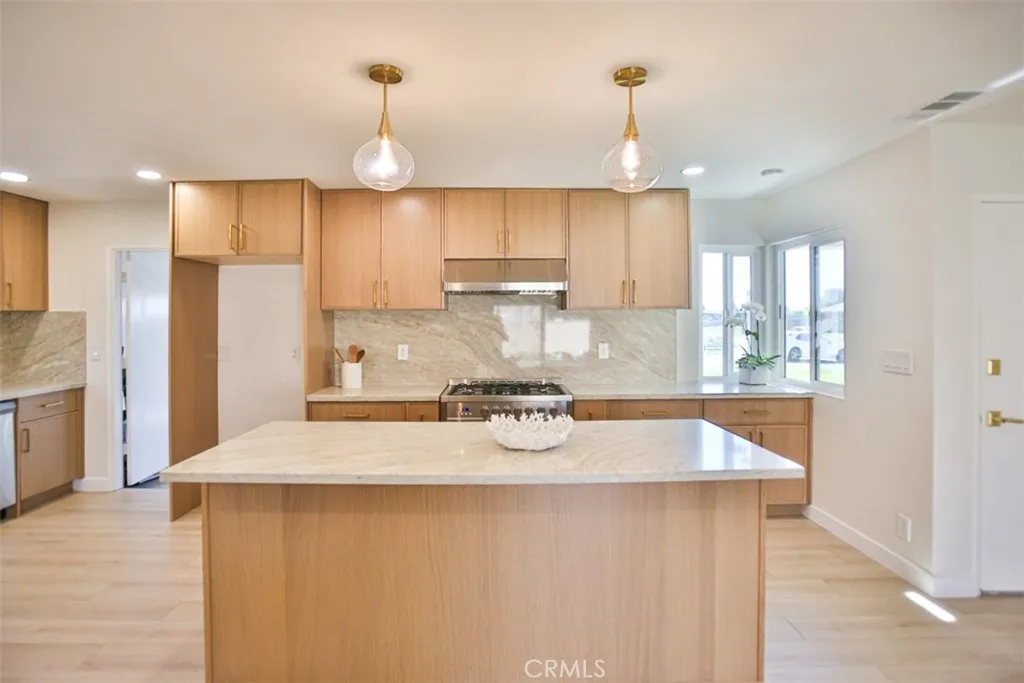6401 Royal Oak, Huntington Beach, California 92647 home-pic-27