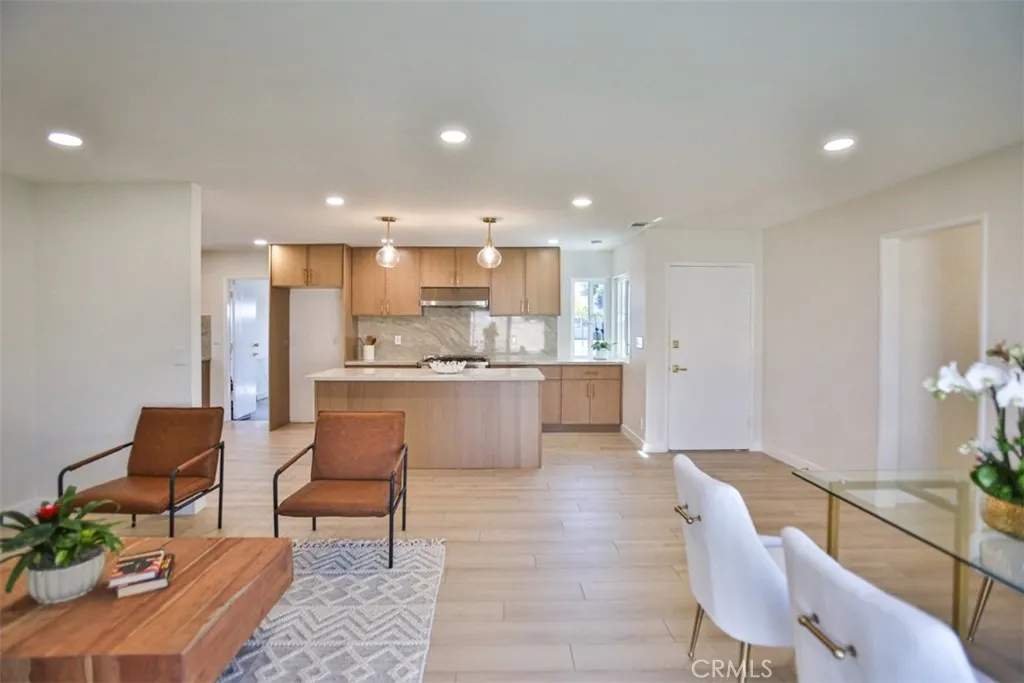 6401 Royal Oak, Huntington Beach, California 92647 home-pic-13