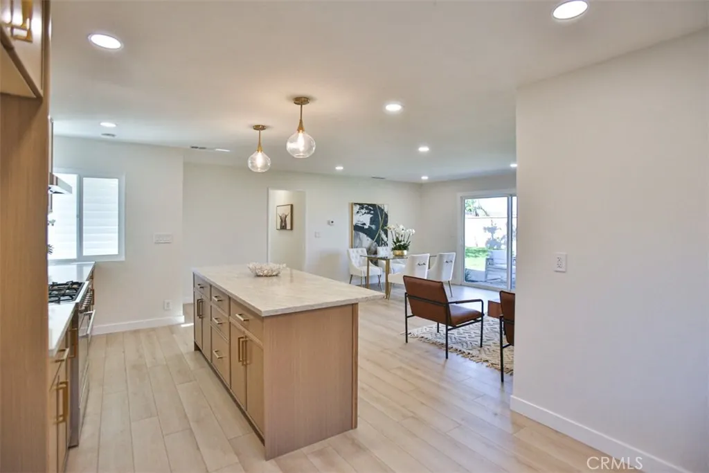 6401 Royal Oak, Huntington Beach, California 92647 home-pic-23
