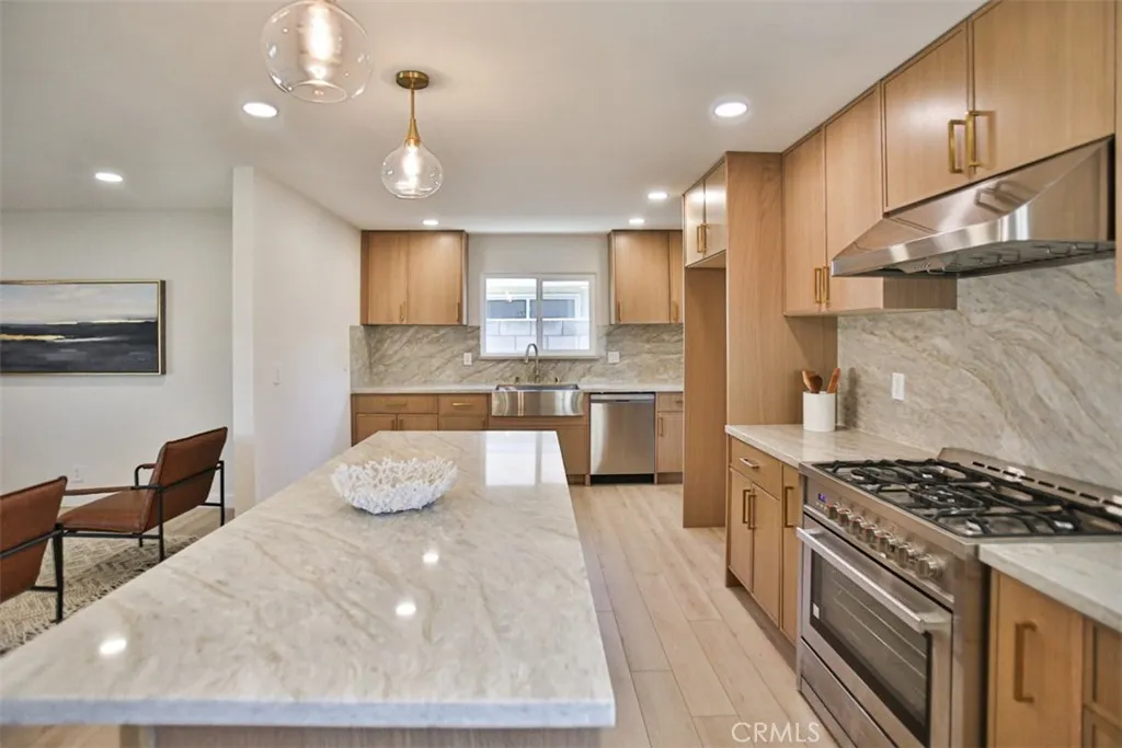 6401 Royal Oak, Huntington Beach, California 92647 home-pic-21