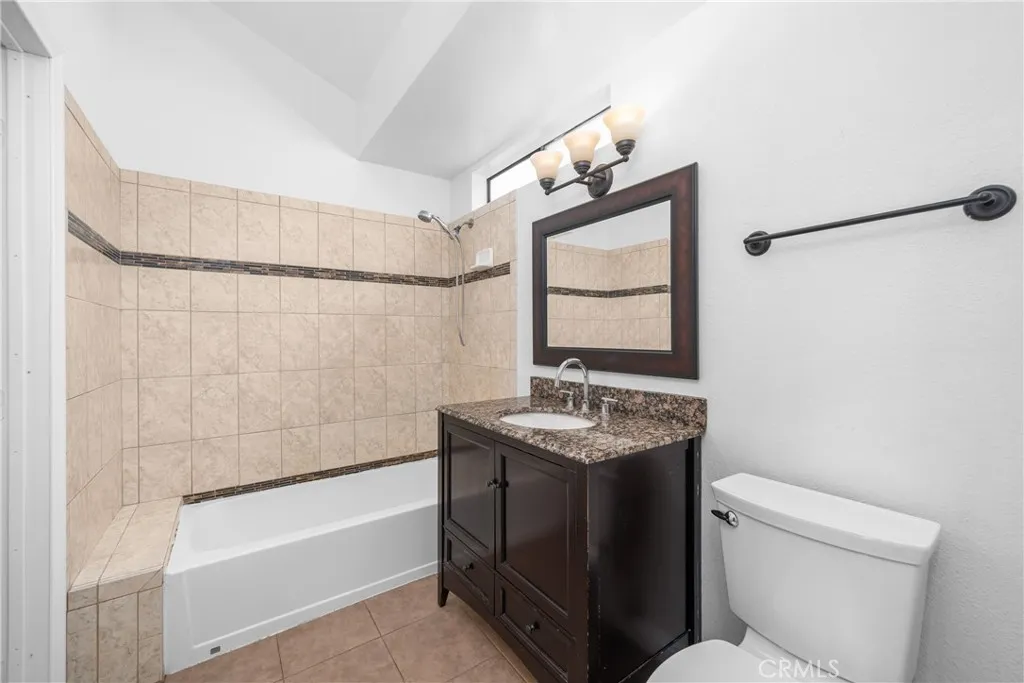 4900 N Grand Avenue 104, Covina, California 91724 home-pic-26