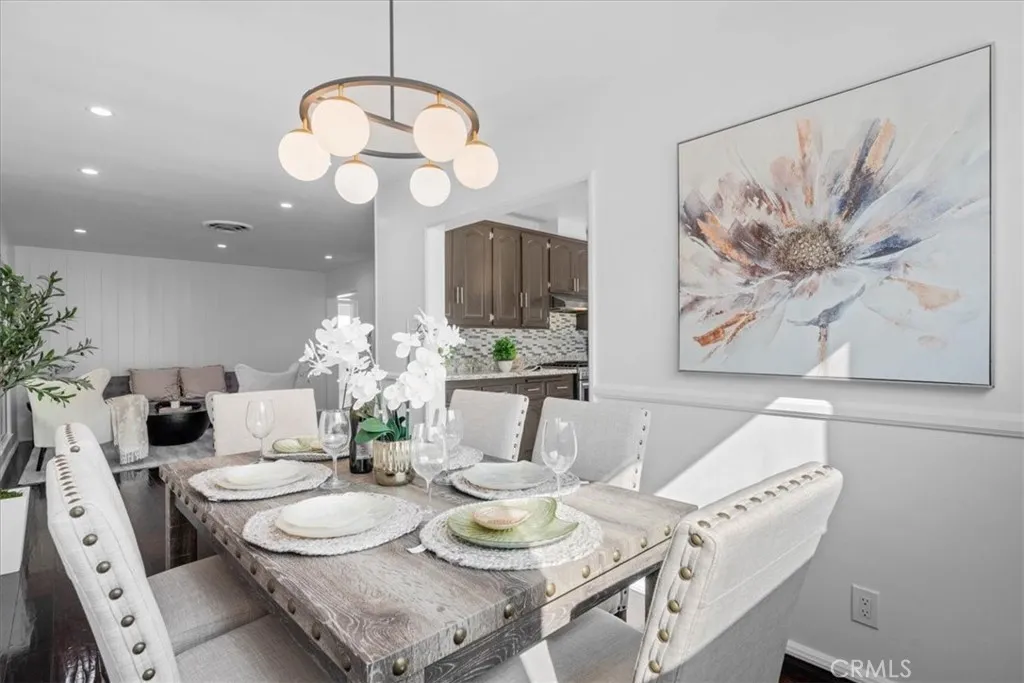 8131 Garden Grove, Reseda, California 91335 home-pic-11